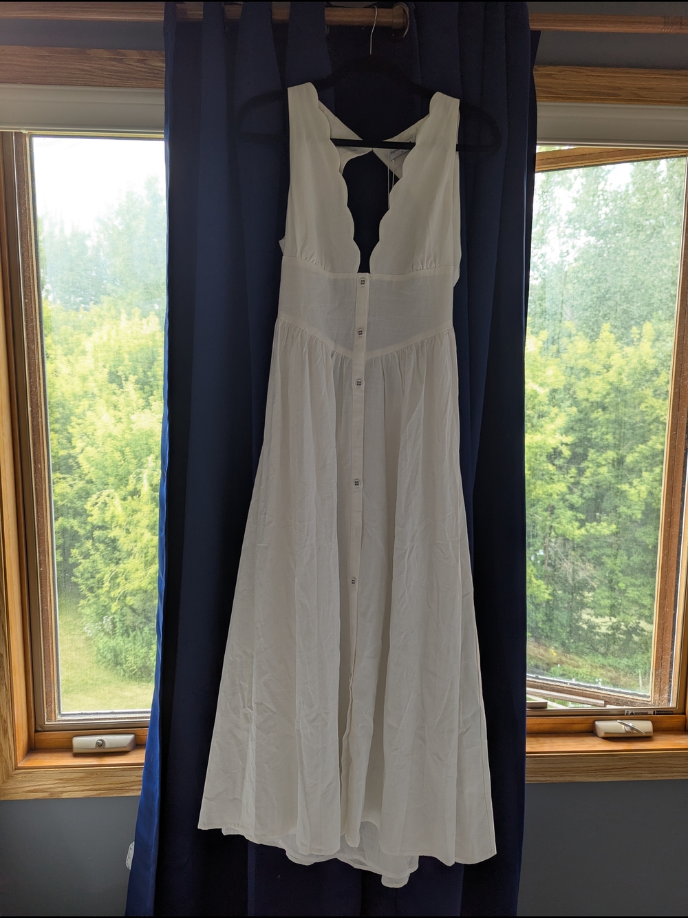 Fortunate One: Scallop V-Neck White Button-Front Maxi Dress - Picture 5 of 5